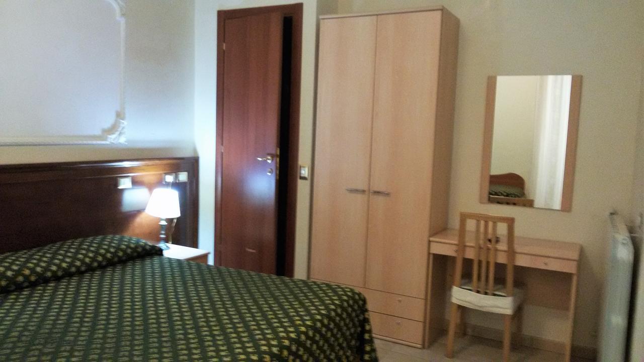 Rosetta Hotel Rome Exterior photo