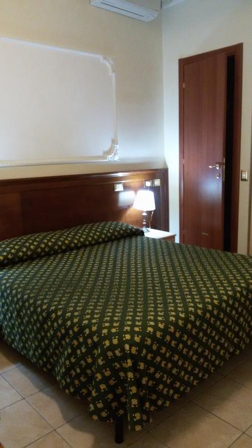 Rosetta Hotel Rome Exterior photo