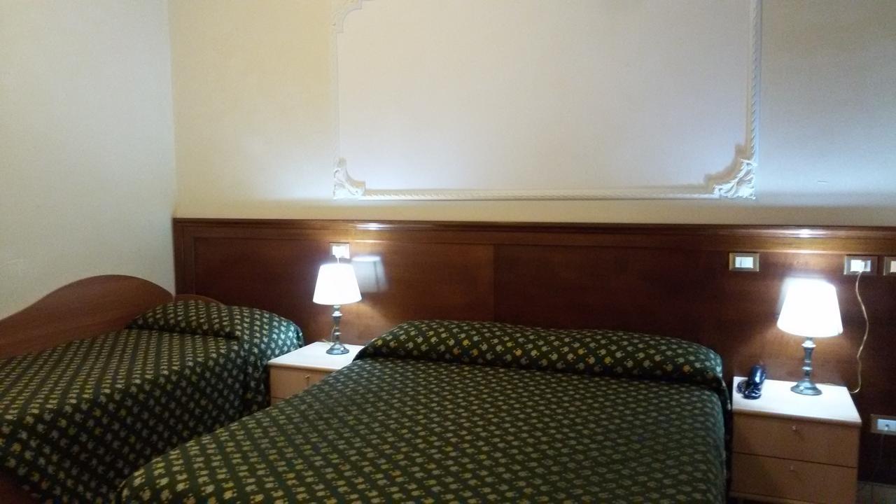 Rosetta Hotel Rome Exterior photo